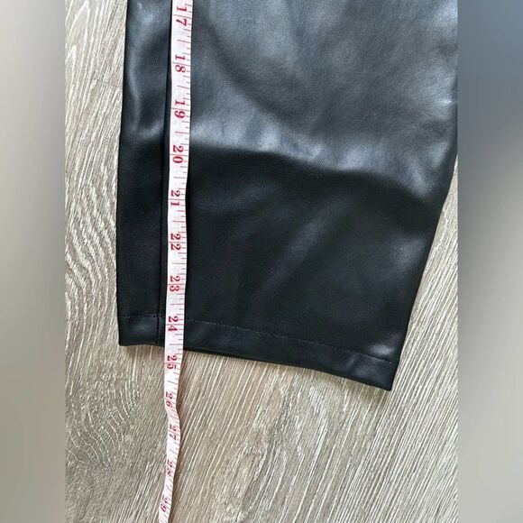 Laundry by Shelli Segal EUC Faux Leather Black Joggers Pants Size S - Picture 9 of 10